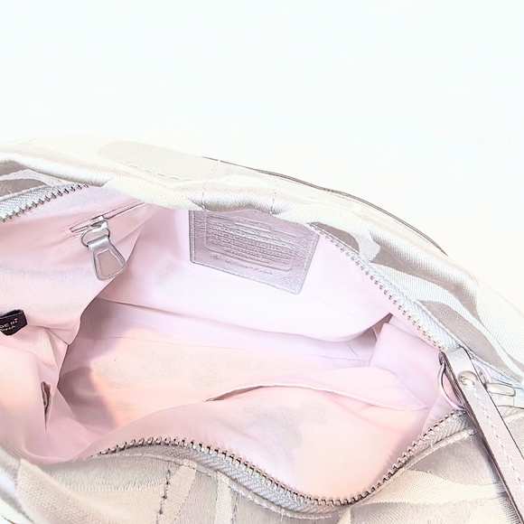 Coach Optic 2011 Large CC Metallic Silver Leather & Gray Canvas 2 Way Bag. - Picture 8 of 14